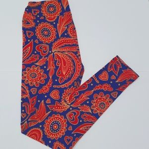 💥 2 for $12 Select Leggings 💥